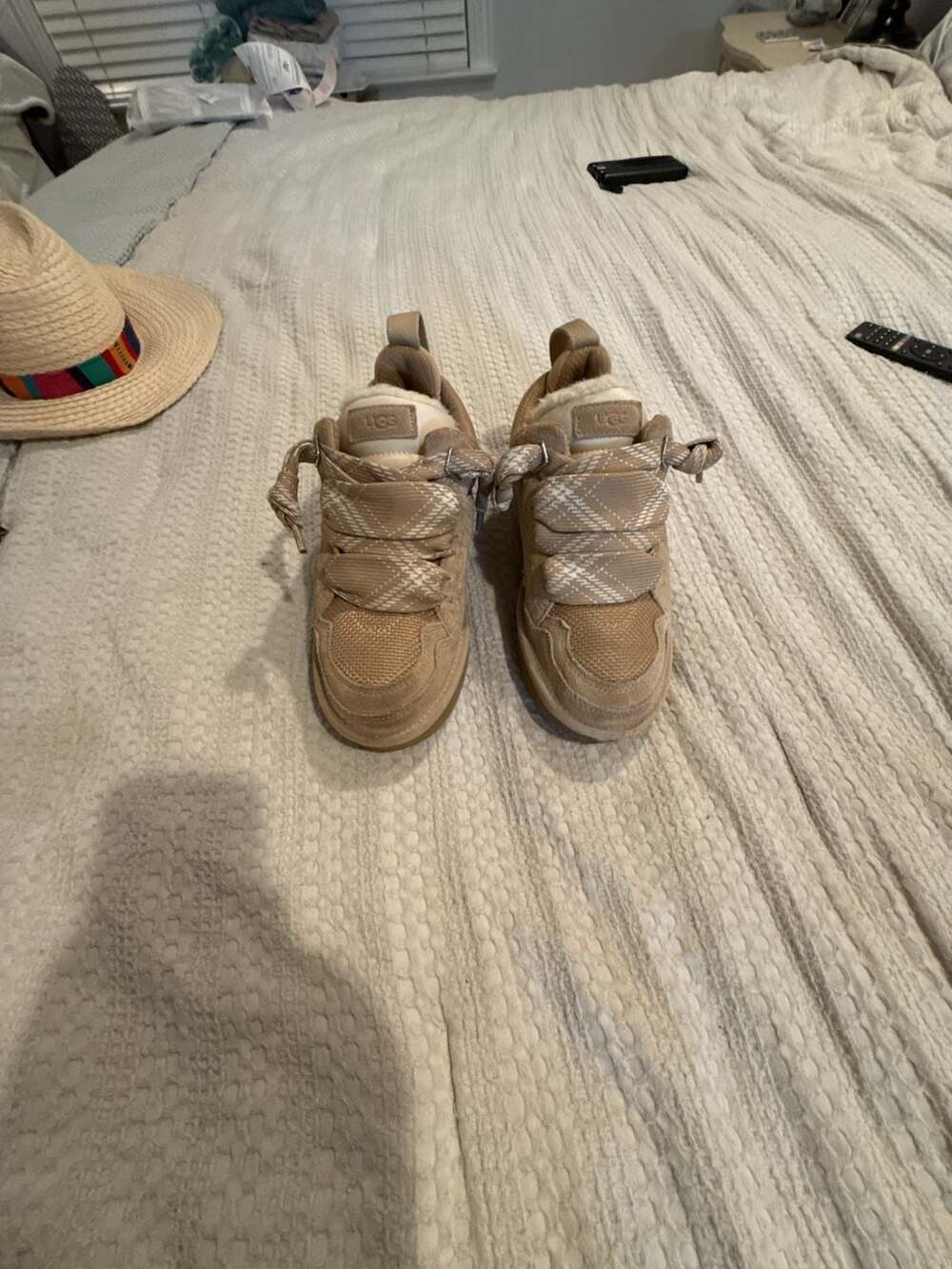 UGG Lowmel Suede Sneaker in Sand